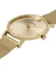 A close-up, side view of a gold-colored Cluse women's watch with a mesh band. Voir les images du produit