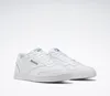 A pair of white Reebok Court Advance M sneakers on a white background. Produktbild-Vorschau