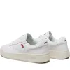 A pair of white Levi's sneakers on a white background. Náhled obrázku produktu