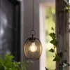 Mattschwarzer LED-Hänger aus Metall mit Solarpanel und Produktbild-Vorschau 2