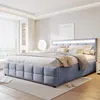 A bedroom scene with a large bed as the focal point. Voir les images du produit