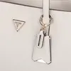 Borsa A Tracolla Del Marchio Guess Del Modello Hwbg69 74230 Anteprima dell’immagine prodotto 16