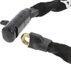 Close-up of a black chain lock with a gold shackle. Anteprima dell’immagine prodotto