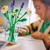 LEGO Botanicals Marguerites – 11508 Voir les images du produit 9