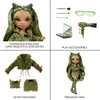 A collage of images showcasing a fashion doll, its accessories, clothing, and hairstyle. Anteprima dell’immagine prodotto