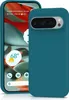 A teal phone case is shown next to a smartphone displaying a weather widget and a calendar event. Produktbild-Vorschau