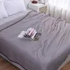 Kühlende Bettdecke (Queen-Size) absorbiert Körperwärme und Produktbild-Vorschau 5