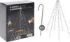 A product box and its contents, including a string of lights and stakes. Náhled obrázku produktu