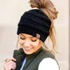 Háčkovaná čepice s culíkem, dámská čepice - BEANIEHUT Black Náhled obrázku produktu 11