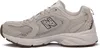 New Balance MR530, color beige Vista previa de la imagen del producto 3
