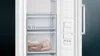 Siemens iQ300, Freistehender Gefrierschrank, 161 x 60 cm, weiß GS29NVWEP Frontansicht geöffnet Produktbild-Vorschau