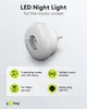 A product image of a white LED night light for a mains socket, with feature callouts and a brand logo. Voir les images du produit