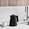 Rychlovarná konvice Alessi MDL06/1 B Plissè 100 cl, černá Náhled obrázku produktu 14