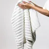Uteráky Osuška Osuška ASTRI Bavlnená osuška 70x130 cm Biela Náhľad obrázku produktu 3