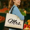 Huuraa Jutetasche Mrs. Schriftzug 21 Liter Black Jute und Produktbild-Vorschau 2