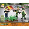 The image shows the packaging for a COBI Vietnam War historical collection playset, featuring toy soldiers and accessories. Voir les images du produit