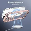 A phone case is shown magnetically attaching to a wireless charger. Produktbild-Vorschau