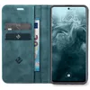 A teal flip-case wallet for a smartphone is open, showing credit cards and a banknote inserted, with the smartphone screen displaying the time and date. Produktbild-Vorschau
