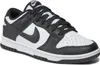 A studio shot of a single Nike Dunk Low Retro sneaker. Produktbild-Vorschau