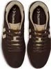 A top-down view of a pair of brown Hummel sneakers. Produktbild-Vorschau