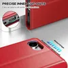 Close-up shots of a red phone case, highlighting its features. Anteprima dell’immagine prodotto