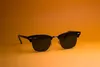 Lunettes de soleil Ray-Ban Clubmaster RB3016 noires et Voir les images du produit 5