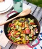 Staub Guss Bräter, rund Kirschrot 28 cm Produktbild-Vorschau 9