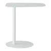 A white side table with a round base and a flat, oblong top. Anteprima dell’immagine prodotto
