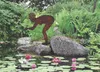 Gartenfigur Schwimmerin Berta 72x66cm auf Platte Edelrost Produktbild-Vorschau 2