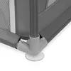 Close-up of the corner of a playpen, showing the joint between the fabric and the support poles, with a suction cup on the floor. Anteprima dell’immagine prodotto