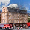Vollmer 43785 - H0 Brennendes Finanzamt mit Flackerlicht Produktbild-Vorschau 1