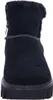 A close-up front view of a black winter boot with a thick sole. Voir les images du produit