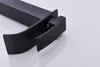 Rubinetto lavabo bagno Ari Waterfall nero in ottone, bocca Anteprima dell’immagine prodotto 8