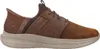 A side view of a brown Skechers slip-on shoe. Voir les images du produit