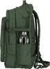 Side view of a green backpack with a water bottle in a side pocket. Voir les images du produit
