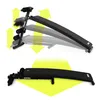 A black adjustable slant board for fitness exercises, shown in two positions with arrows indicating movement. Anteprima dell’immagine prodotto