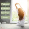 A woman is stretching in bed by a window with sunlight streaming in. There are text boxes on the left listing product features. Produktbild-Vorschau