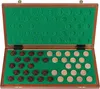 A wooden checkers board game with pieces laid out on the green felt surface. Voir les images du produit