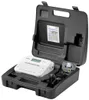 A Brother P-touch D410VP label maker and accessories are displayed inside an open black carrying case. Voir les images du produit