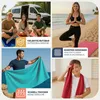 Collage of images showing people using microfiber towels in various settings like camping, yoga, and at the beach, along with feature callouts. Anteprima dell’immagine prodotto