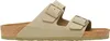 A side view of a pair of Birkenstock Arizona sandals in faded khaki. Produktbild-Vorschau
