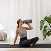 Navaris 2,2 Liter Fitness Trinkflasche - mit Haltegriff - Produktbild-Vorschau 2