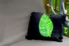 MuchoWow® Outdoor Kissen - Grüne Blätter auf schwarzem Produktbild-Vorschau 2