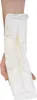 A hand holding a folded incontinence pad. Produktbild-Vorschau