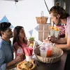 Relaxdays Pommeshalter, 4er Set Pommestütenhalter aus Produktbild-Vorschau 2