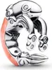 A close-up studio shot of a Pandora charm. Anteprima dell’immagine prodotto