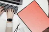 MuchoWow® Laptop Hülle 15 Zoll Kondenswasser auf lachsrosa Produktbild-Vorschau 2