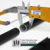 A digital caliper measures the diameter of a black pipe, with text overlays indicating product features and quality. Anteprima dell’immagine prodotto