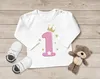 Baby Langarm-Shirt 1. Geburtstag Zahl 1 bzw. 2 mit Krone Produktbild-Vorschau 3