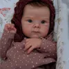 Bambola reborn in silicone, anatomicamente corretta e Anteprima dell’immagine prodotto 4